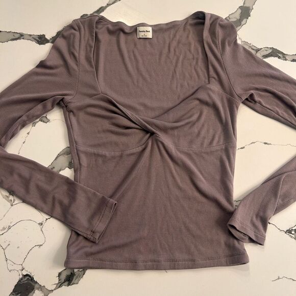 Aritzia Sunday Best Long Sleeve Twist Front Top - Mauve - Picture 1 of 4